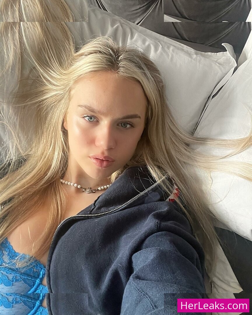 Gabriella Davies - Image 217