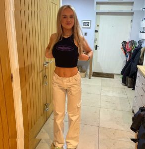 Gabriella Davies - Image 504