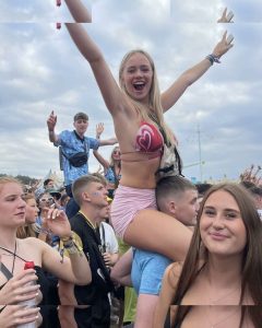 Gabriella Davies - Image 471