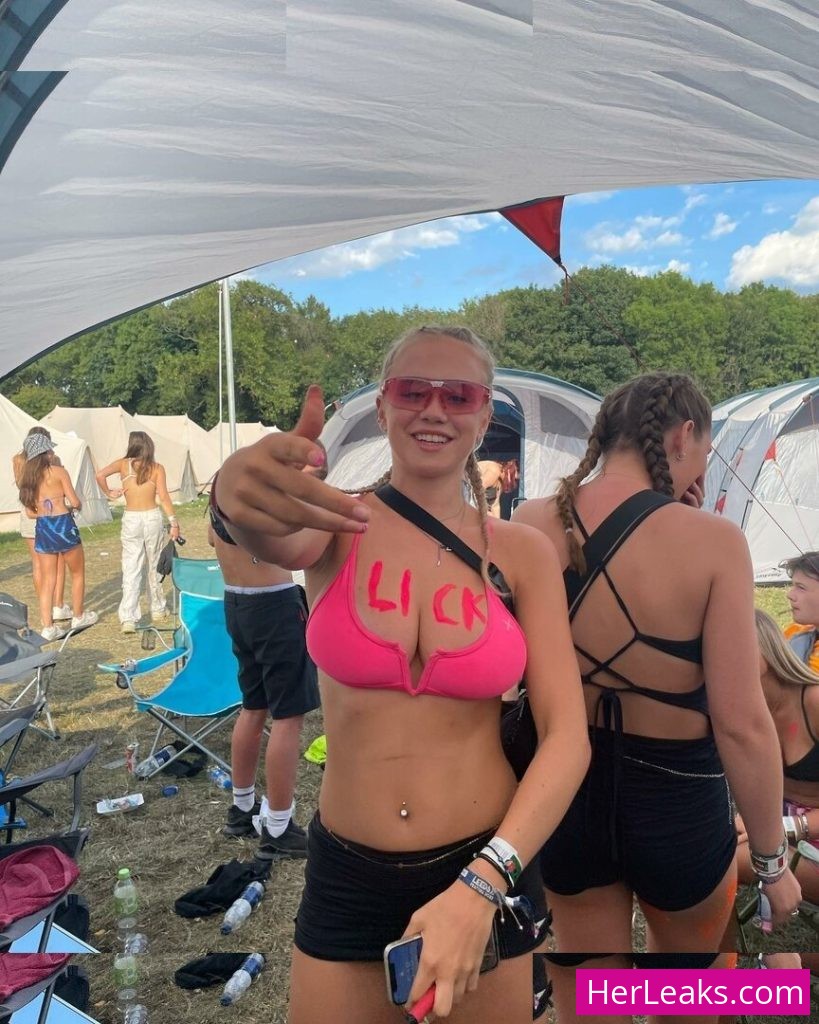 Gabriella Davies - Image 181