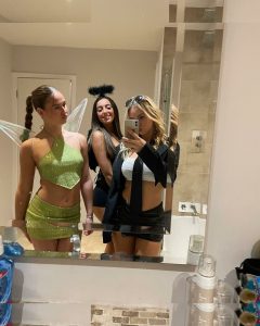 Gabriella Davies - Image 462