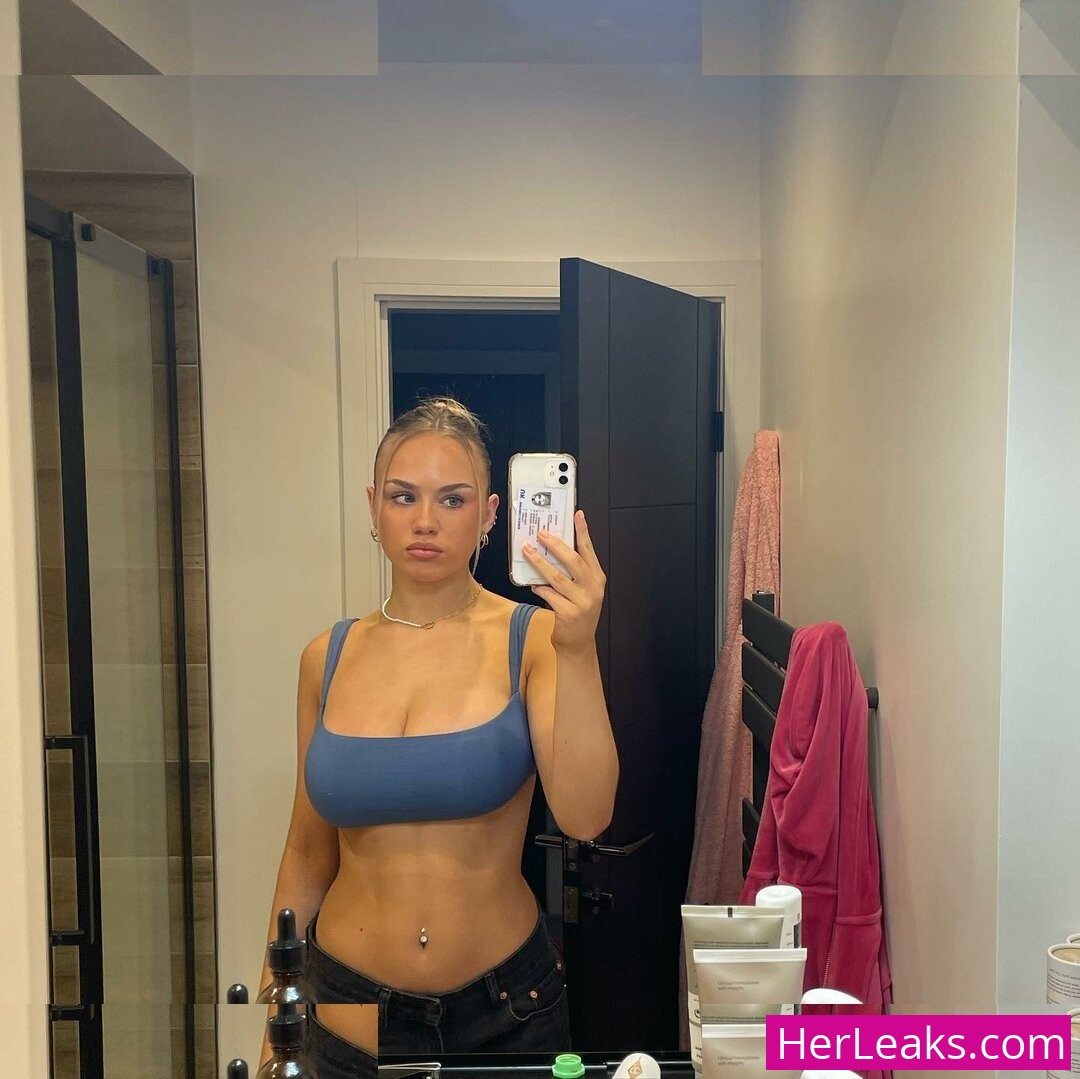 Gabriella Davies - Image 140