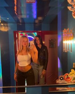 Gabriella Davies - Image 415