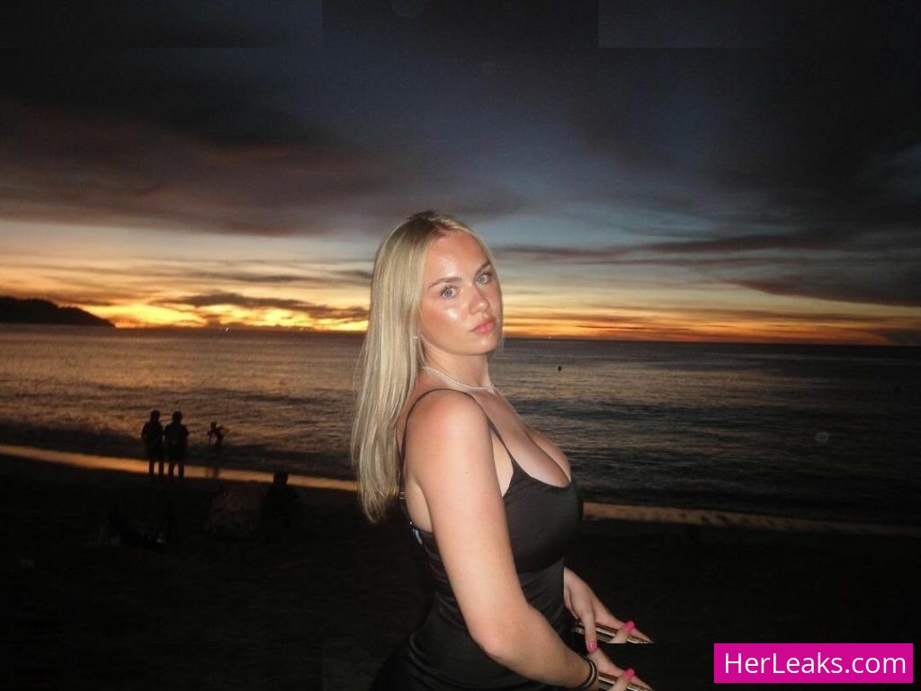 Gabriella Davies - Image 122