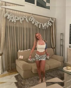 Gabriella Davies - Image 388