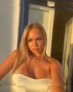 Gabriella Davies - Image 372