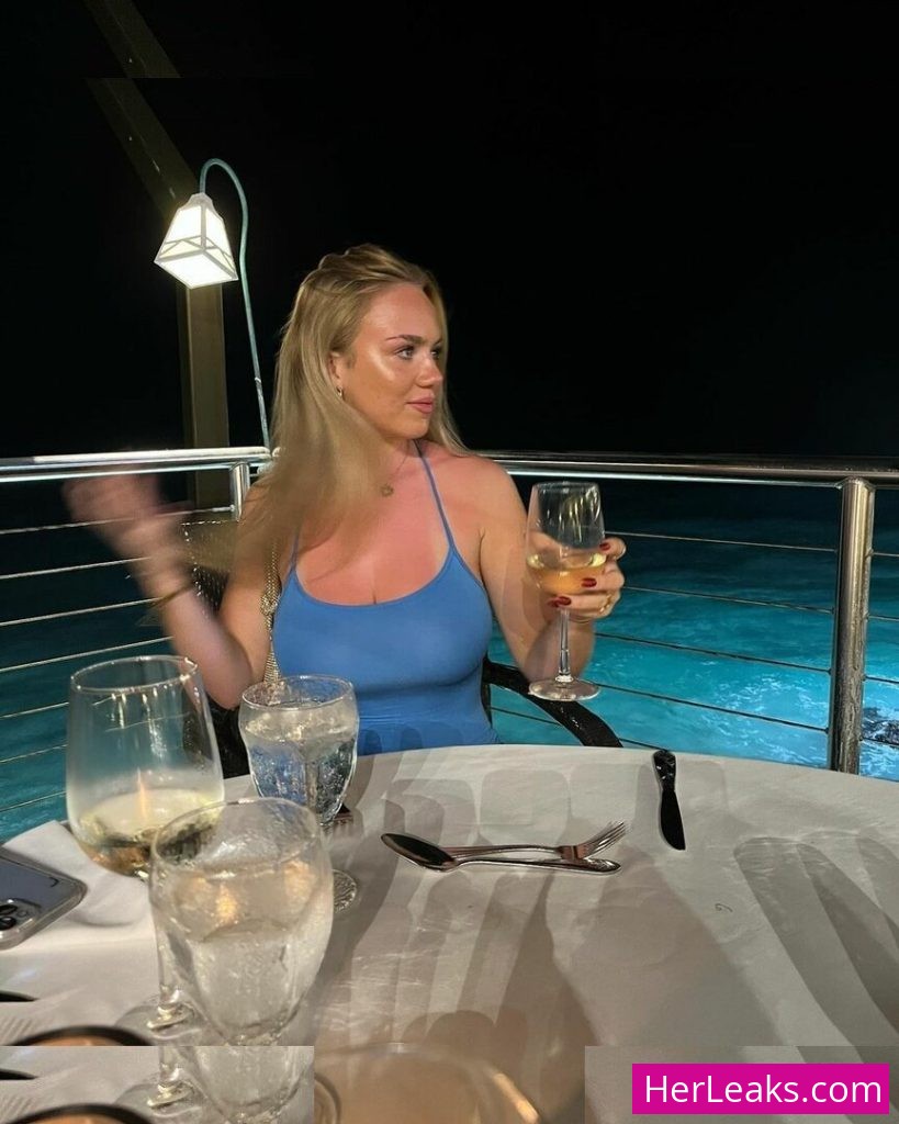 Gabriella Davies - Image 45