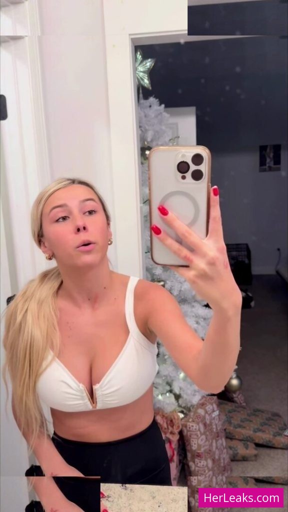 Hailey Welch - Image 22