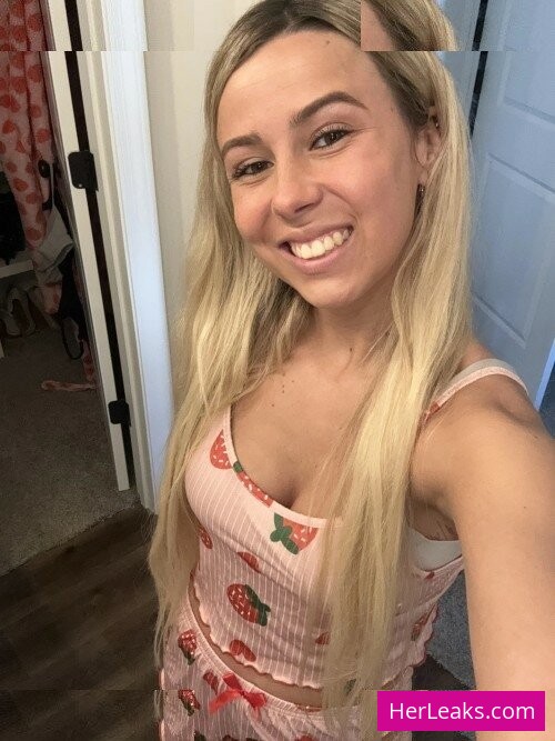 Hailey Welch - Image 21