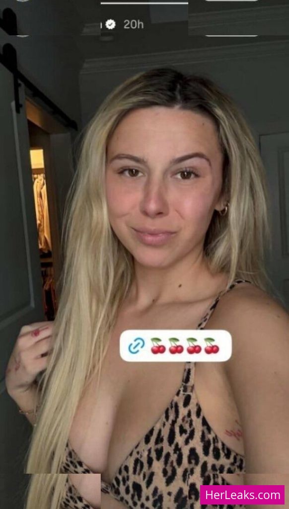 Hailey Welch - Image 7