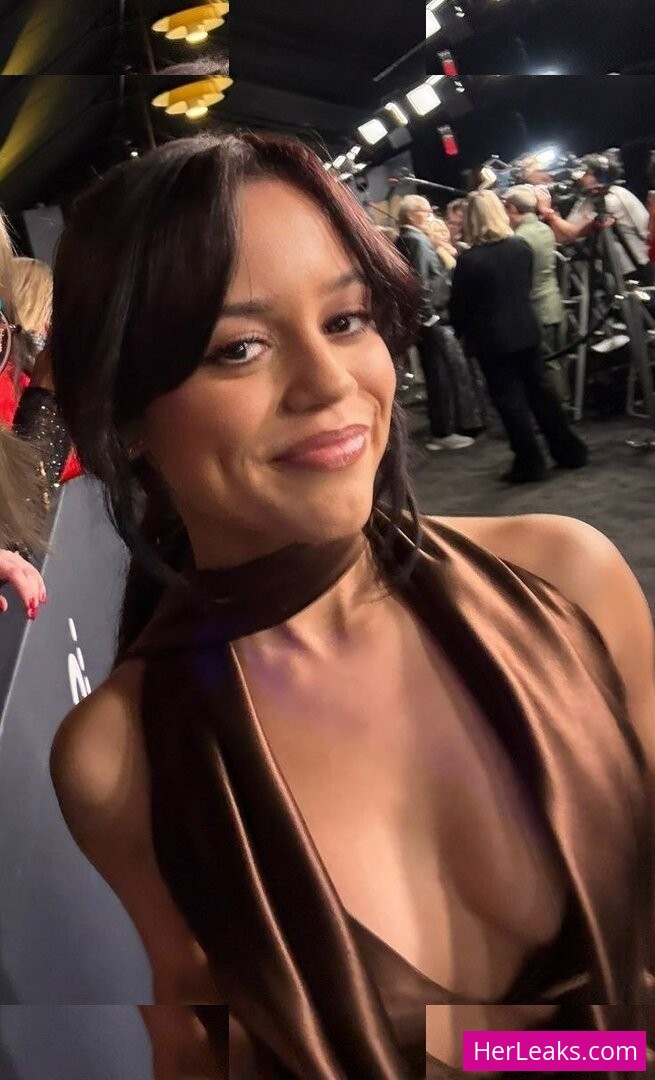 Jenna Ortega - Image 335