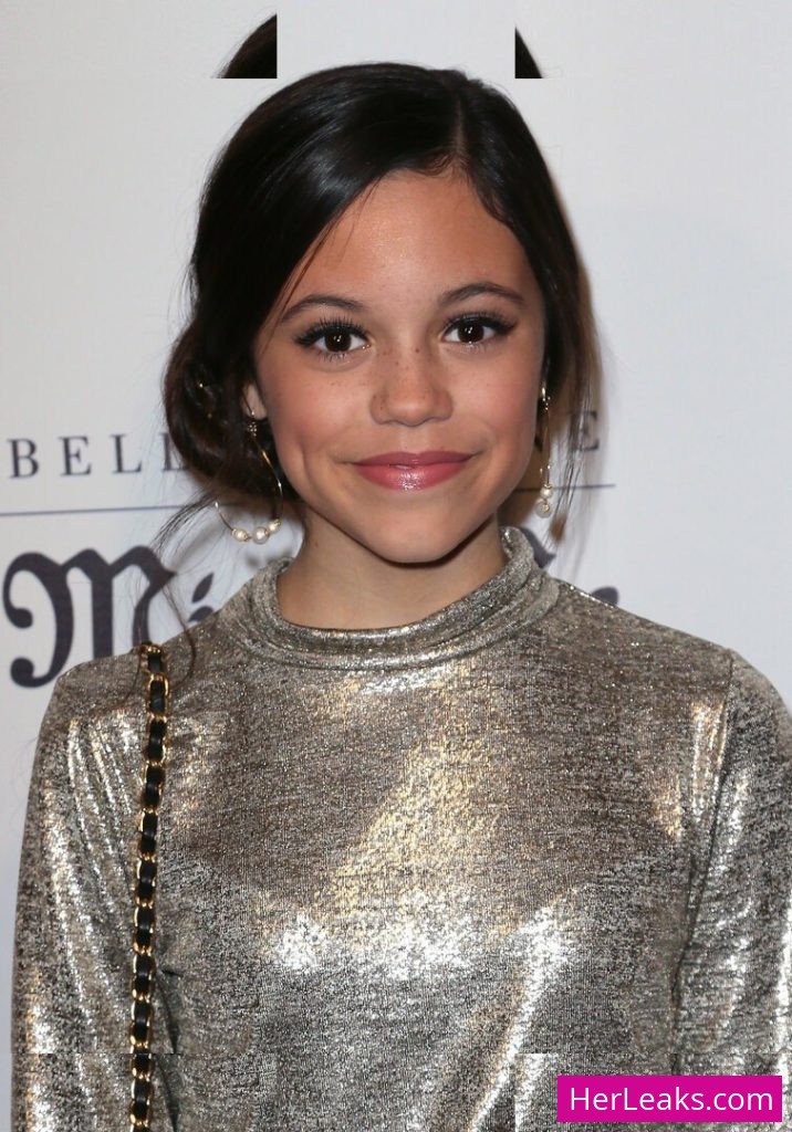 Jenna Ortega - Image 300