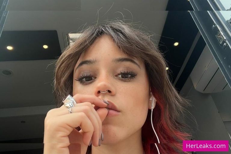jenna-ortega-1