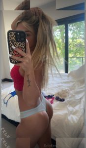 Julianna Peyton - Image 115