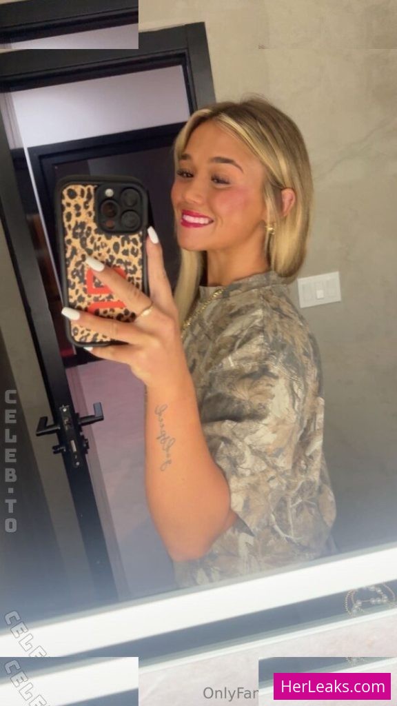 Julianna Peyton - Image 38