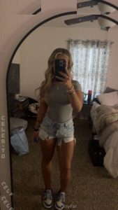 Julianna Peyton - Image 96