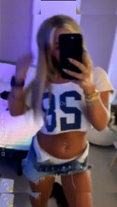 Julianna Peyton - Image 75