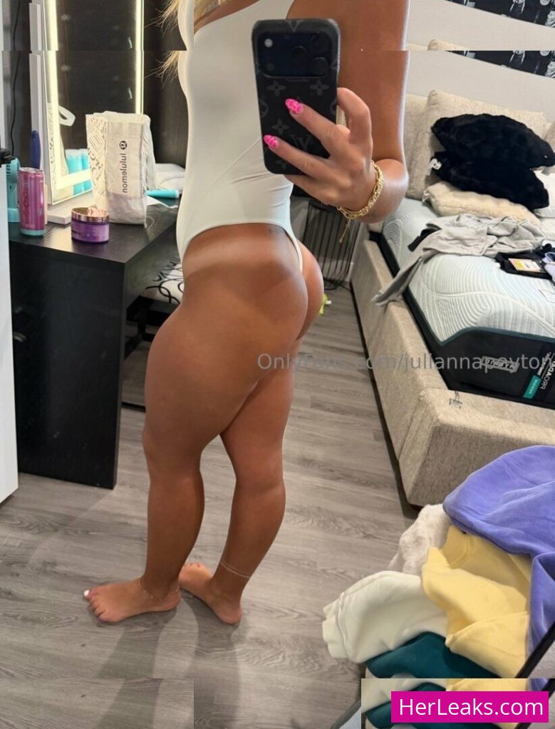 Julianna Peyton - Image 8