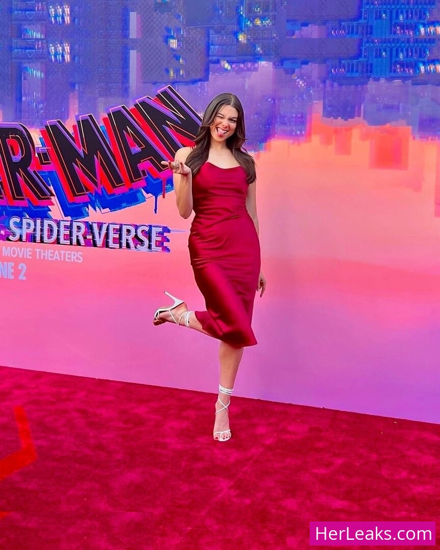 Kira Kosarin - Image 303