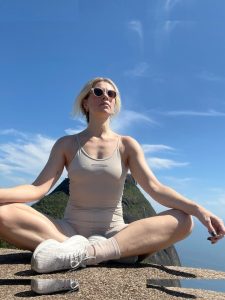 Lana Rhodes - Image 69