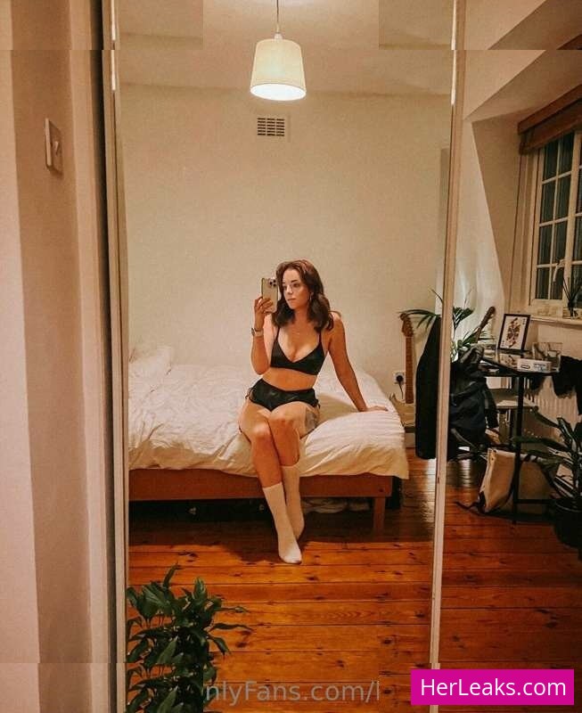 Lauren Williams - Image 51