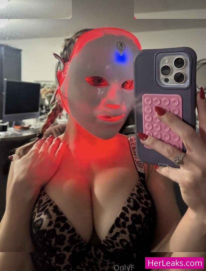 Lizzy Wurst - Image 54