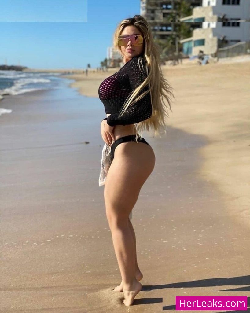 Maria Julissa - Image 187