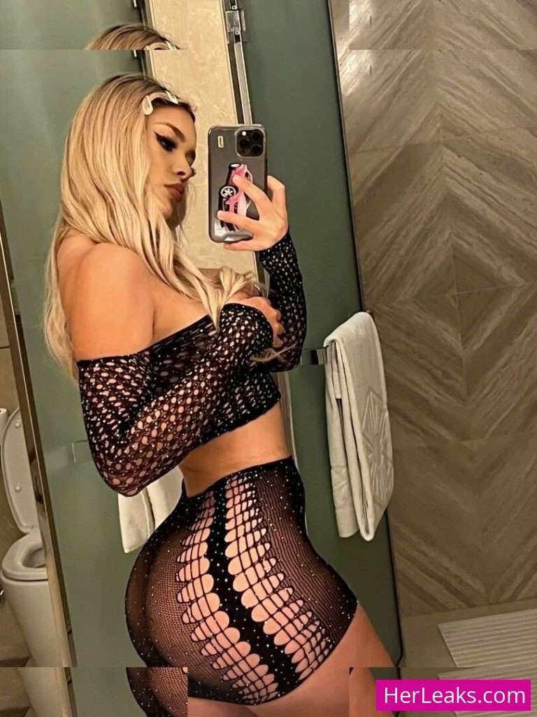 Maria Julissa - Image 115