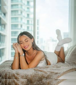 McKinley Richardson - Image 134