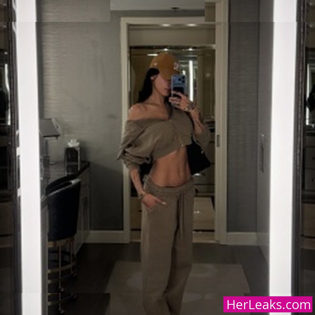 Mia Khalifa - Image 379