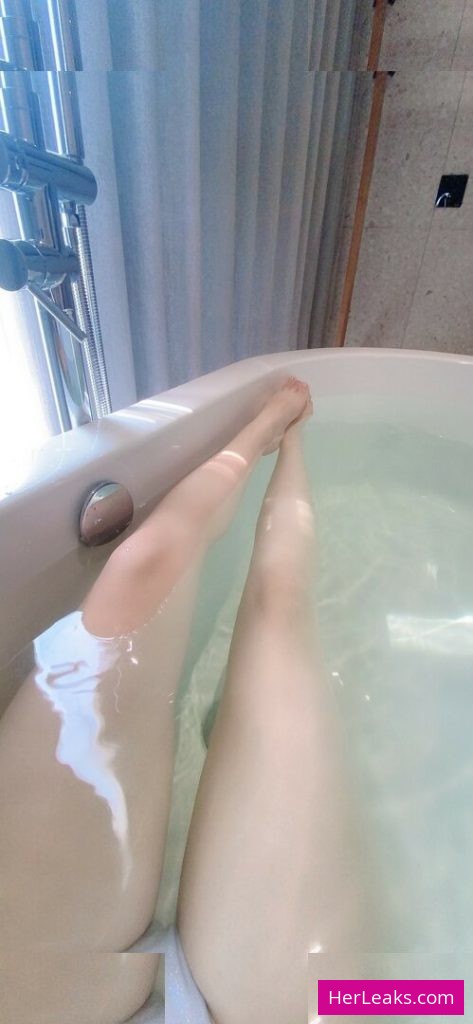 QiaoniuTT - Image 283