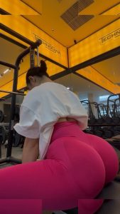 QiaoniuTT - Image 522