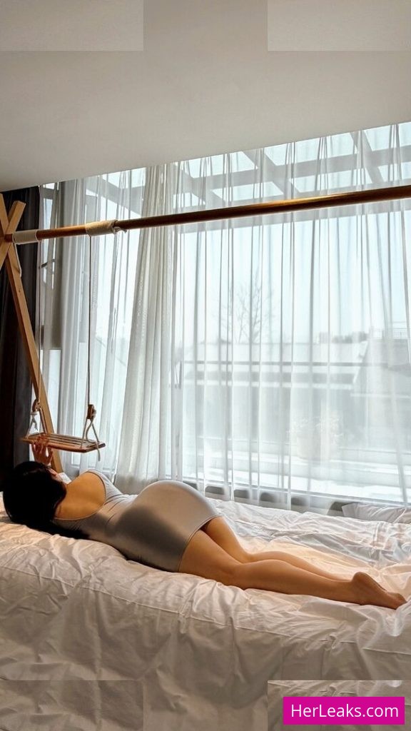 QiaoniuTT - Image 102