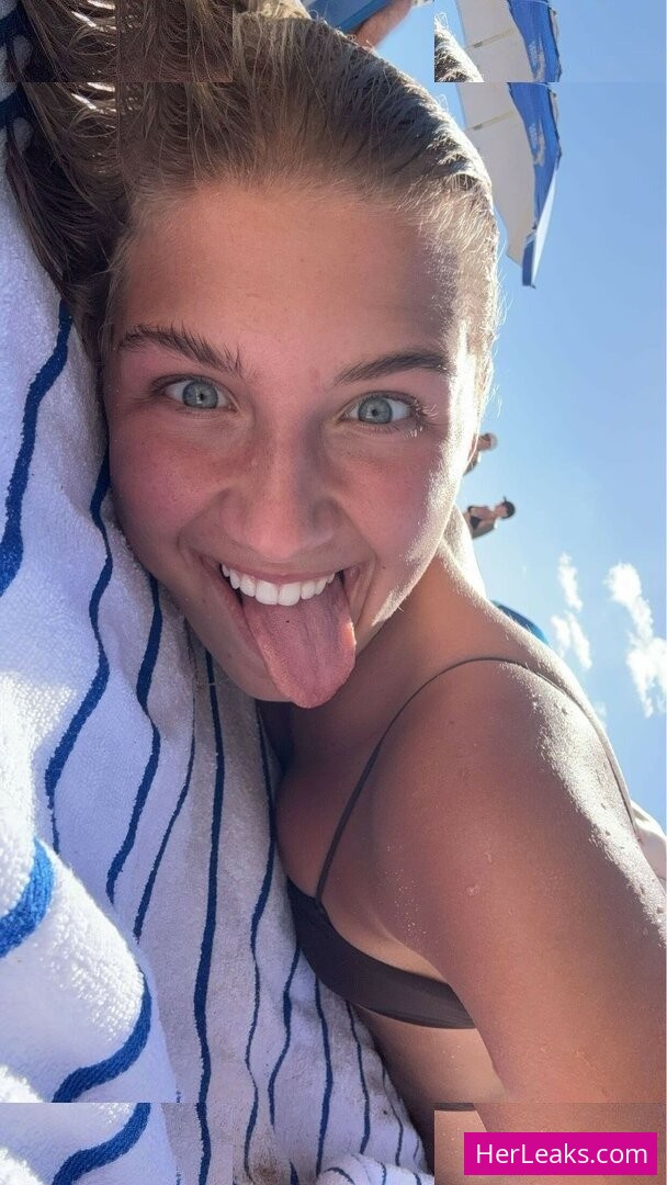 Aniela Leon - Image 233