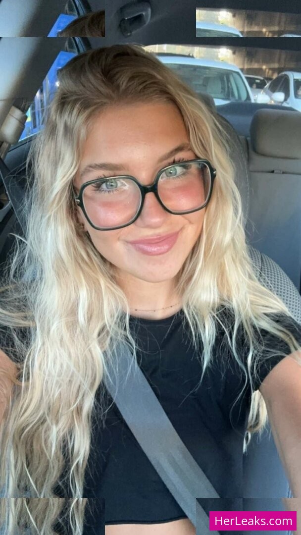 Aniela Leon - Image 211