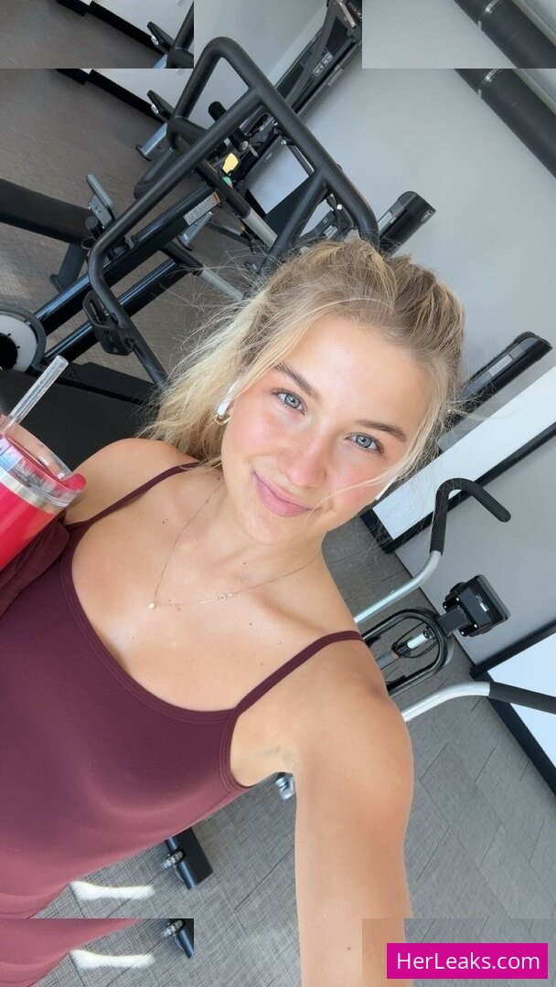 Aniela Leon - Image 127