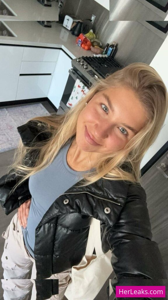 Aniela Leon - Image 119