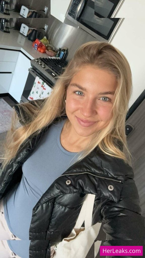 Aniela Leon - Image 113