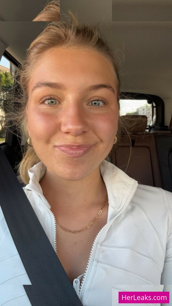 Aniela Leon - Image 105