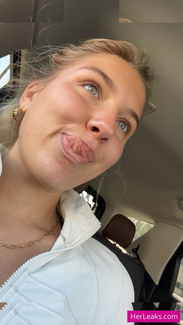 Aniela Leon - Image 97