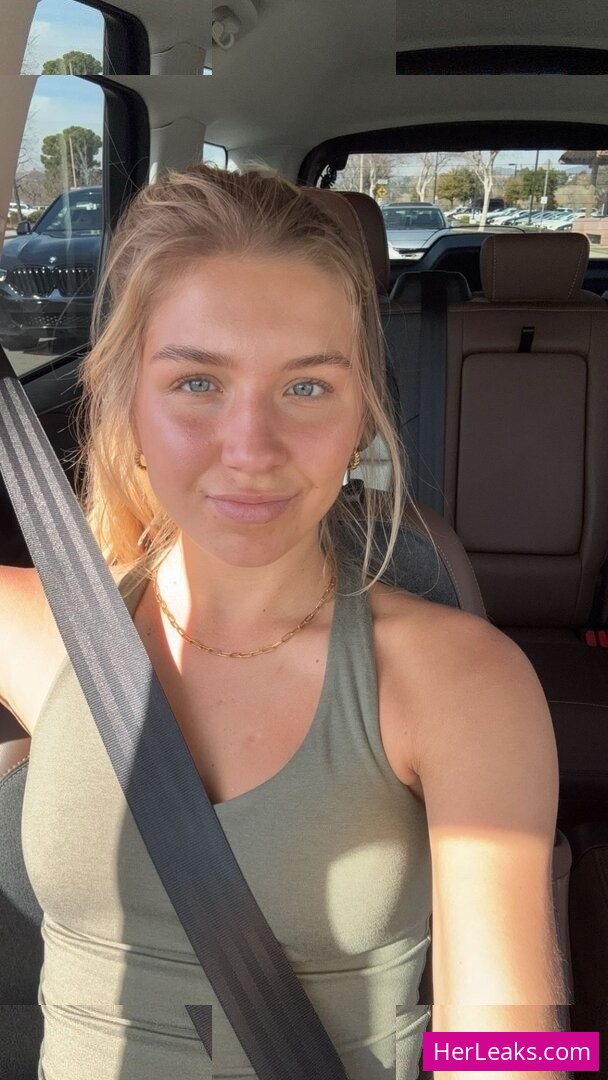 Aniela Leon - Image 93