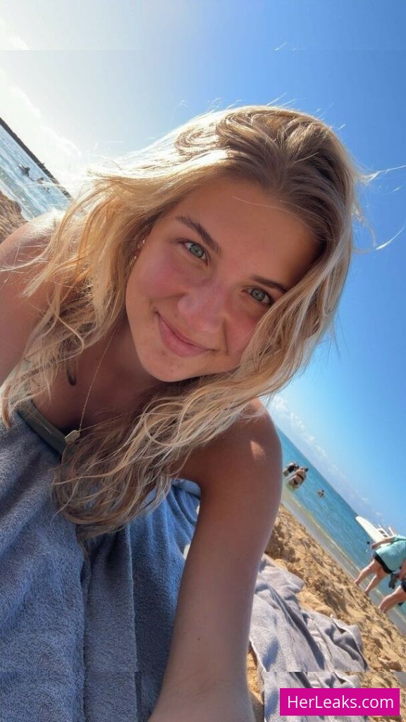 Aniela Leon - Image 79