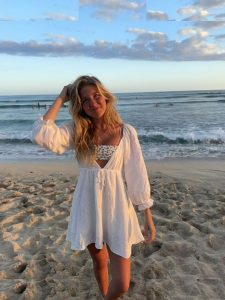 Aniela Leon - Image 635