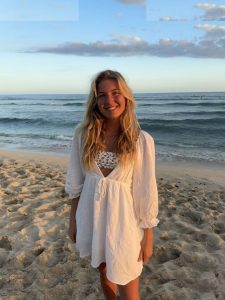 Aniela Leon - Image 634