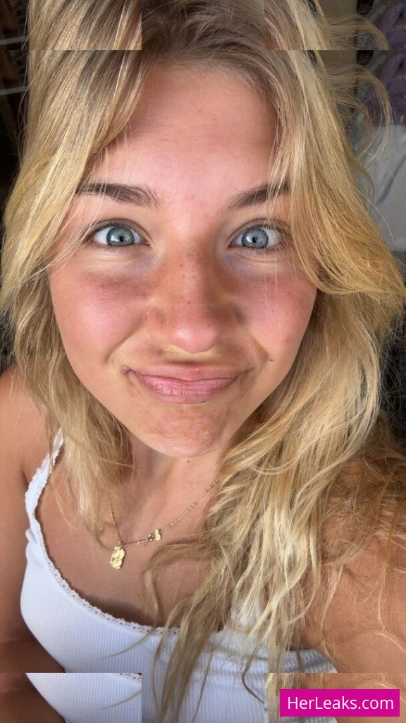 Aniela Leon - Image 35