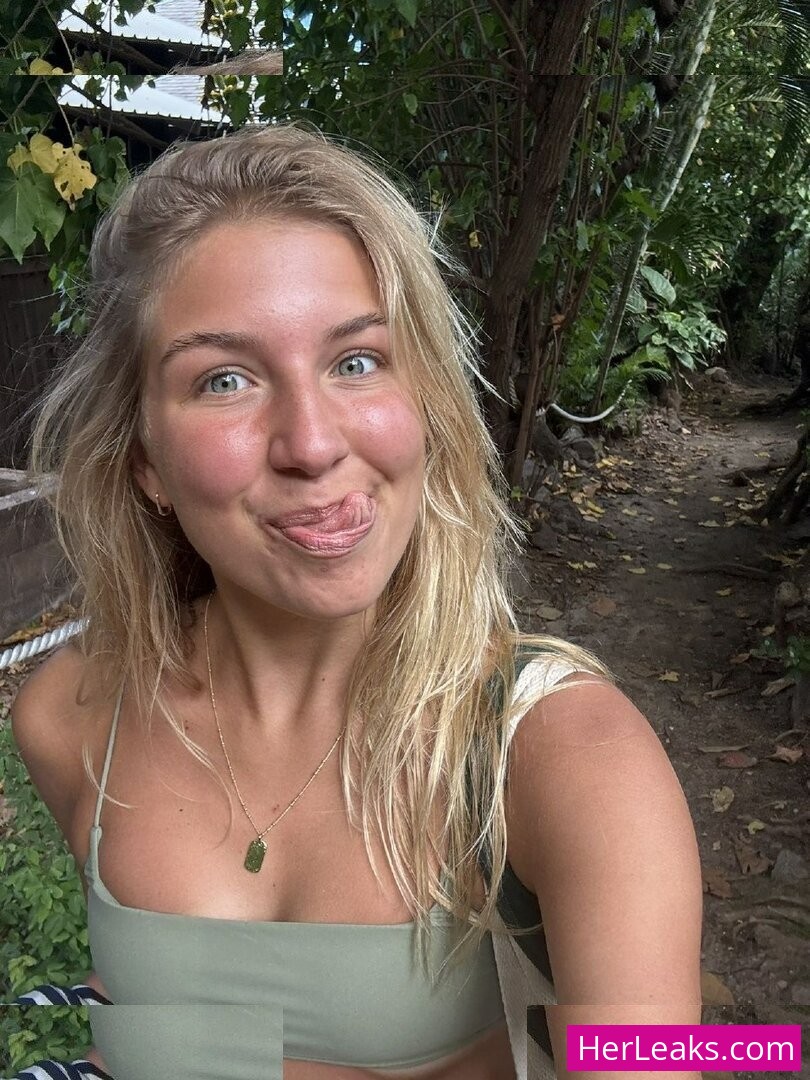 Aniela Leon - Image 19