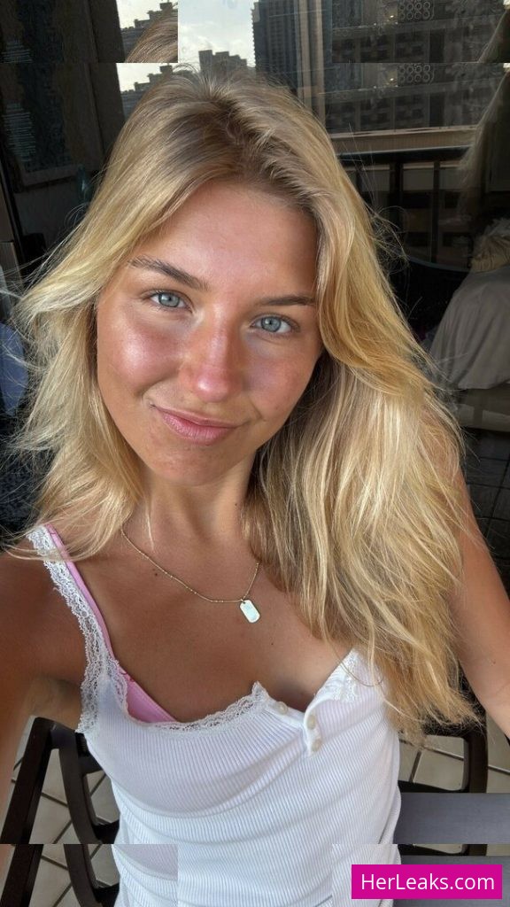 Aniela Leon - Image 366