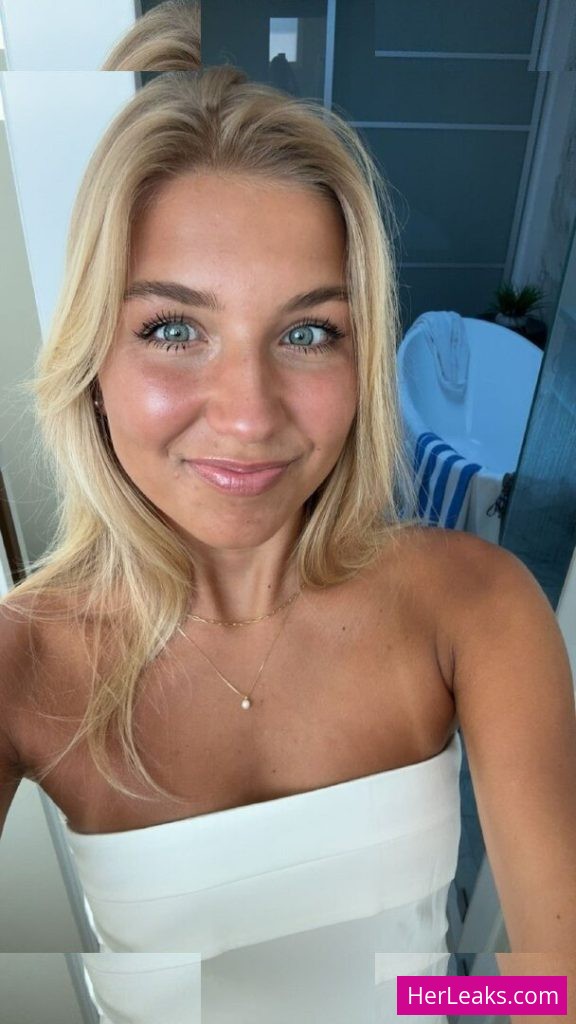 Aniela Leon - Image 350