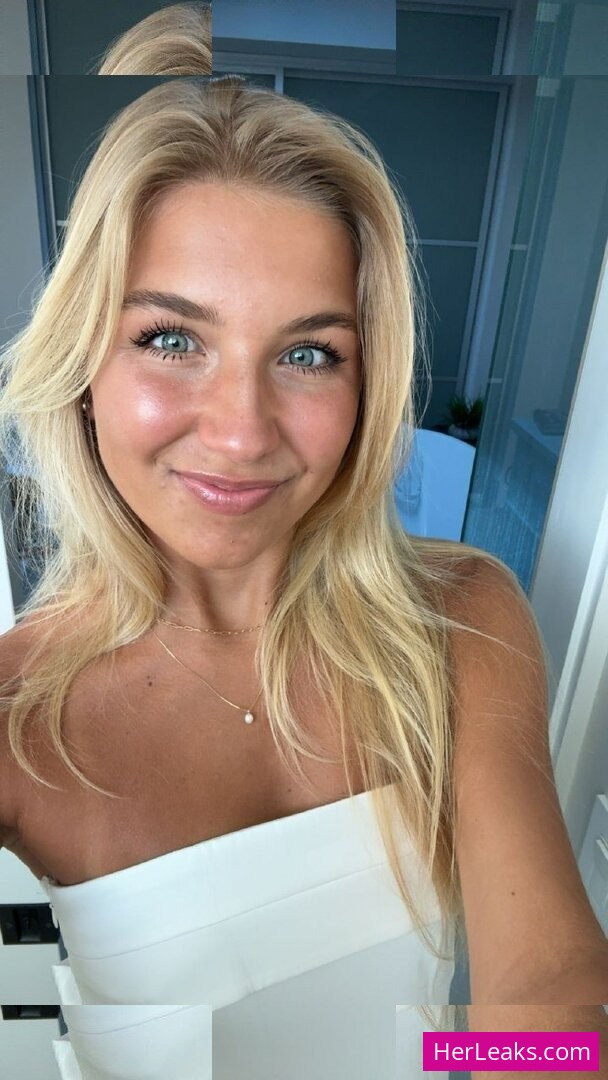 Aniela Leon - Image 347