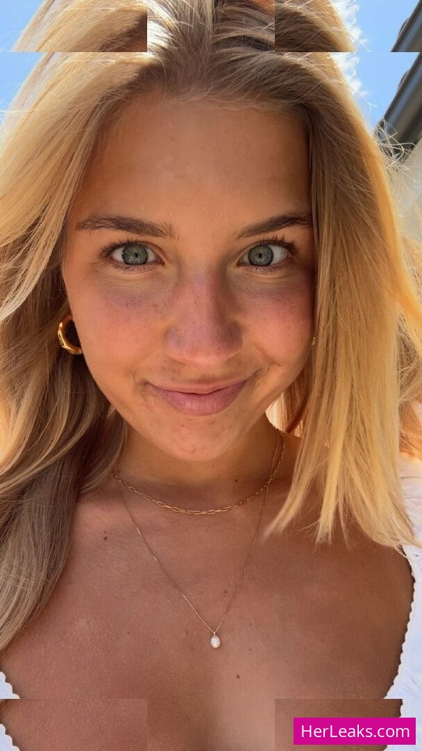 Aniela Leon - Image 328